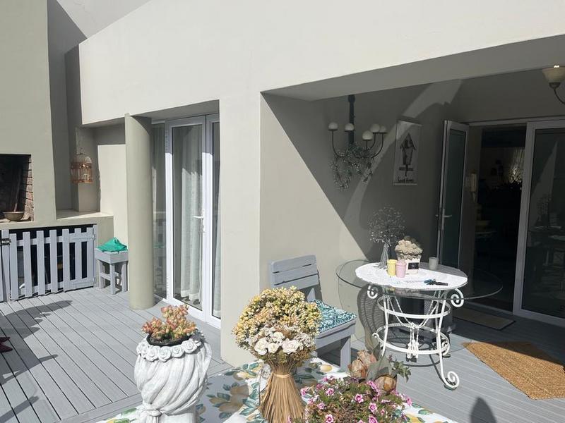 4 Bedroom Property for Sale in Hartenbos Central Western Cape